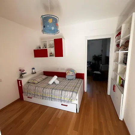 Thomas Apartment *