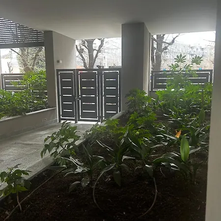 Thomas Apartment